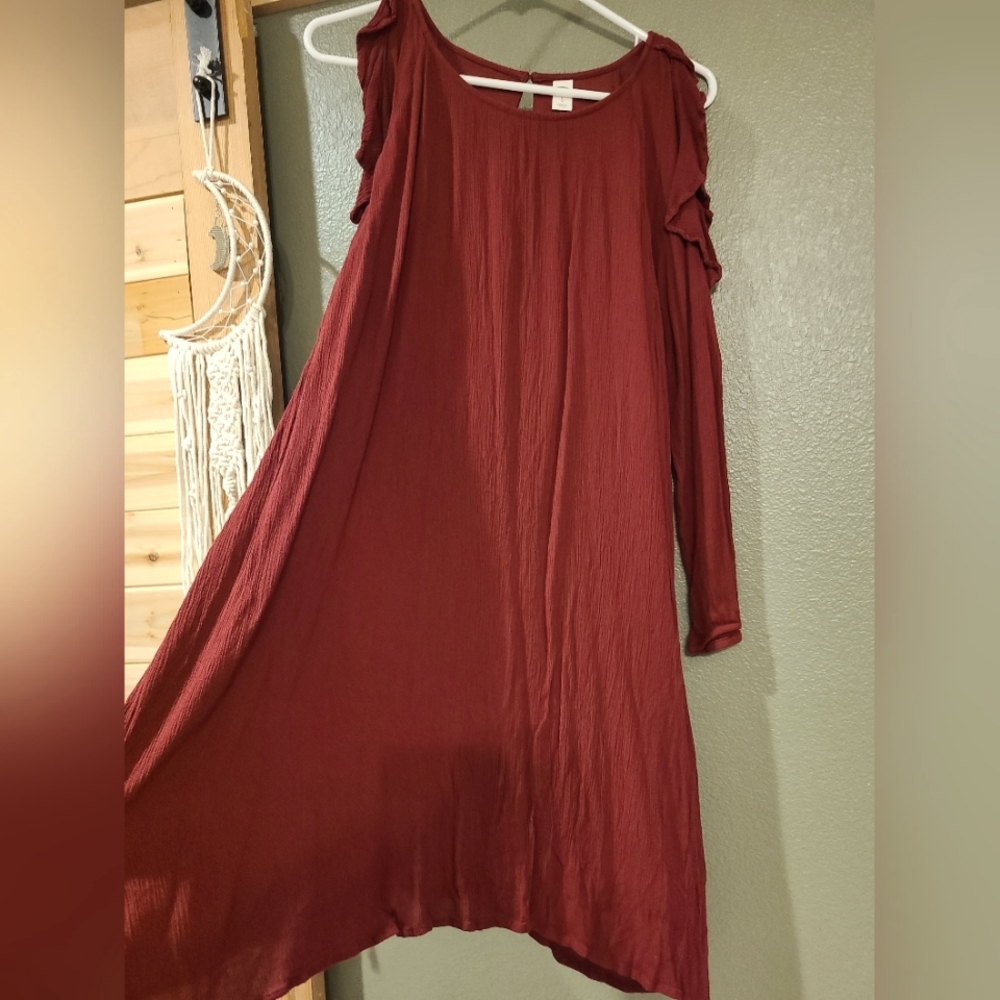 Maroon dress with cold shoulder long sleeves